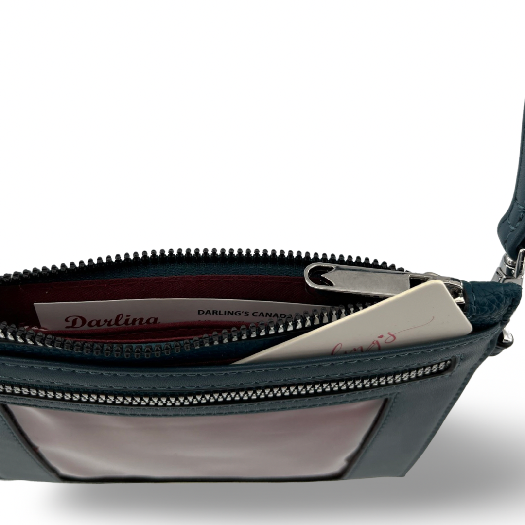 WD-06 - Darling‘s ID Card / Pass Holder with Strap - 7 Colors