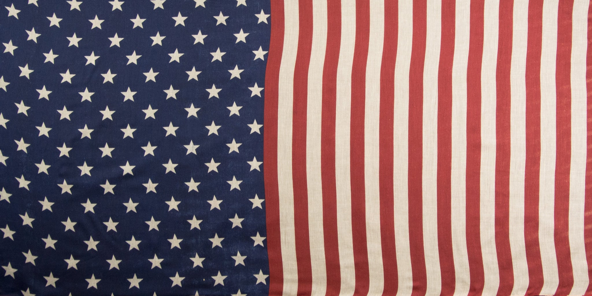 SAB02 - V2 Stars & Stripes Pattern Oblong Scarf